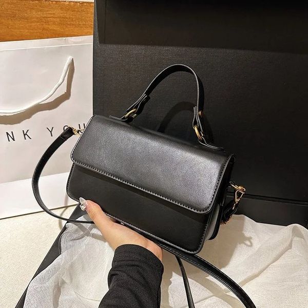 Designer handbags, shoulder bags, fashionable crossbody camera bags, summer high-end small square bags, luxury fashion handbags, Y1
Designer handbags, shoulder bags, fashionable crossbody camera bags, summer high-end small square bags, luxury fashion handbags, Y1