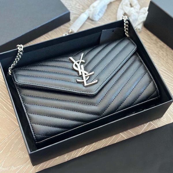 Shoulder Classic ing Texture Exquisite & Delicate Designer Letter Matching Same Color Chain Fast Delivery Quality Envelope Bag With Box