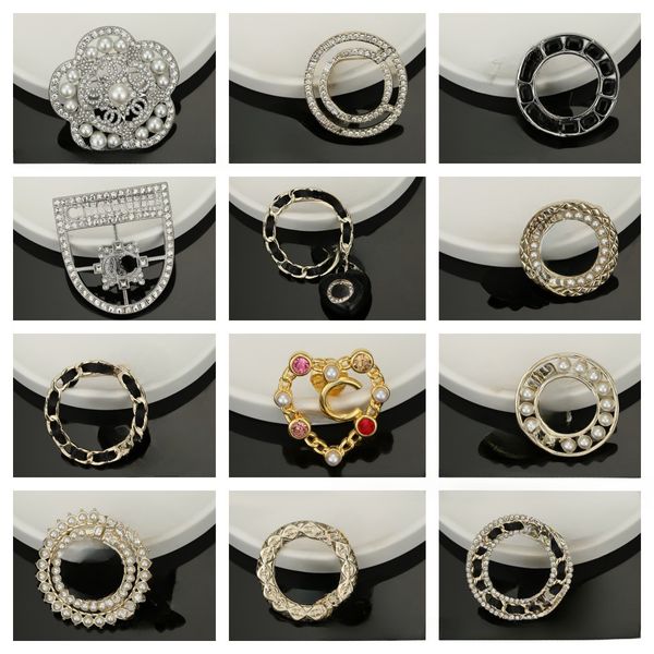 Luxurious Diamond and Pearl Brooch High-quality Brooch Women's and Men's Design Jewelry Brooch High Quality Elegant and Noble Brooch Neutral
Luxurious Diamond and Pearl Brooch High-quality Brooch Women's and Men's Design Jewelry Brooch High Quality Elegant and Noble Brooch Neutral