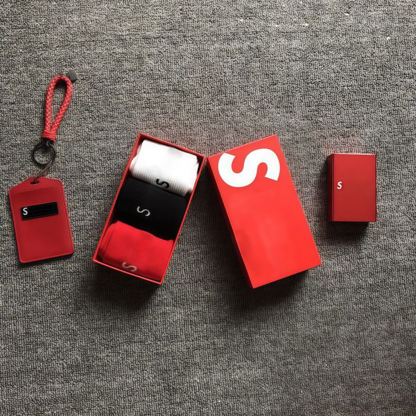 3 Or 4 Pairs Socks …