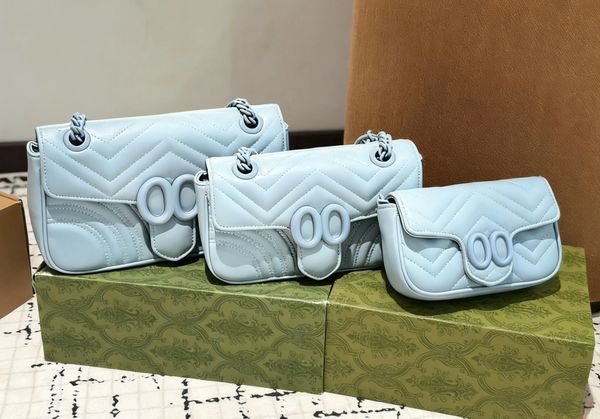 Designer bag luxury bag high-quality shoulder bag crossbody bag underarm bag handbag three sizes stylish and practical for commuting, #3 blue 16.5cm 
Designer bag luxury bag high-quality shoulder bag crossbody bag underarm bag handbag three sizes stylish and practical for commuting, #3 blue 16.5cm