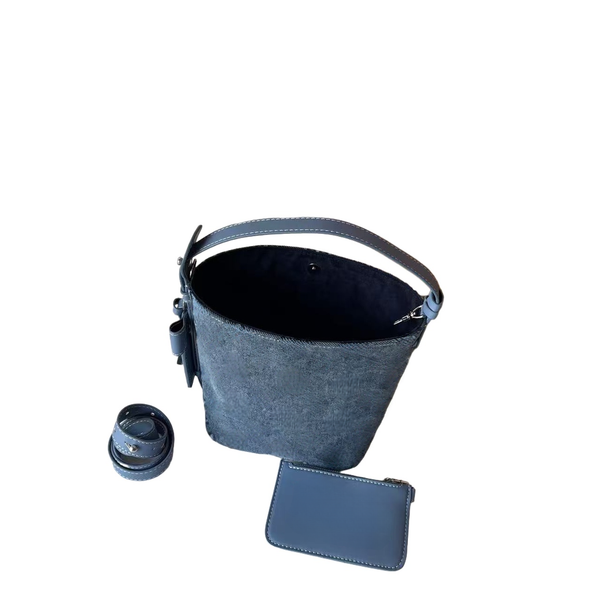 Designer Womens Shoulder Bag - Fashionable Handbag with Crossbody Strap, Blue
Designer Womens Shoulder Bag - Fashionable Handbag with Crossbody Strap, Blue