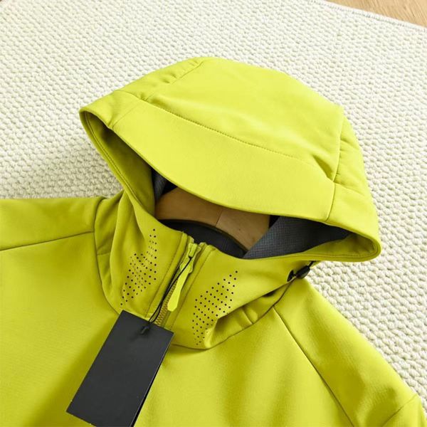 Designer coat, men's jacket, assault suit, outdoor hooded jacket, men's plus size fashionable waterproof raincoat, hiking, M4
Designer coat, men's jacket, assault suit, outdoor hooded jacket, men's plus size fashionable waterproof raincoat, hiking, M4