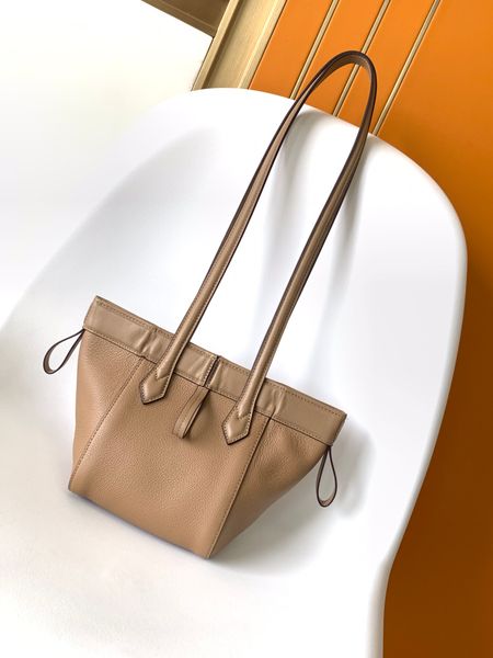 Designer Bag Shoulder bag Cross Body Luxury Origami bag Tote Bag High Quality Genuine Leather mini Bag Beach Bag New Style Womens Handbag 19, #5
Designer Bag Shoulder bag Cross Body Luxury Origami bag Tote Bag High Quality Genuine Leather mini Bag Beach Bag New Style Womens Handbag 19, #5