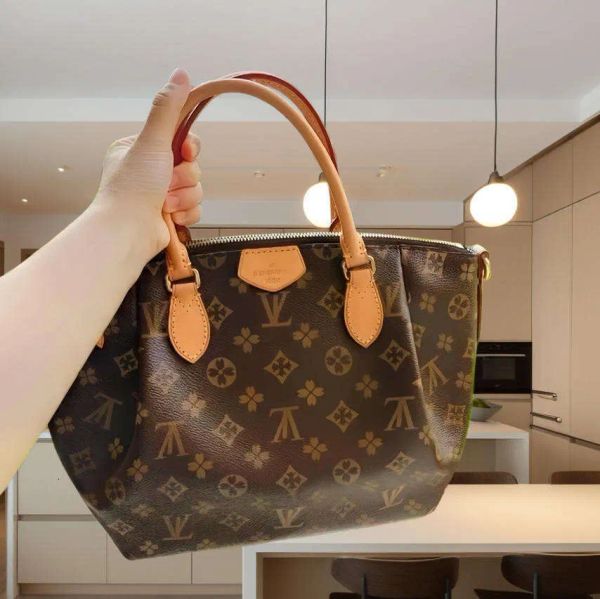 Luxurys designer bag women favorite multi accessories Crossbody Clasp Letters Messenger Clutch Lady Shoulder Bags Tote Bag Chain Strap Pochette Accesorries 9075, Pink
Luxurys designer bag women favorite multi accessories Crossbody Clasp Letters Messenger Clutch Lady Shoulder Bags Tote Bag Chain Strap Pochette Accesorries 9075, Pink