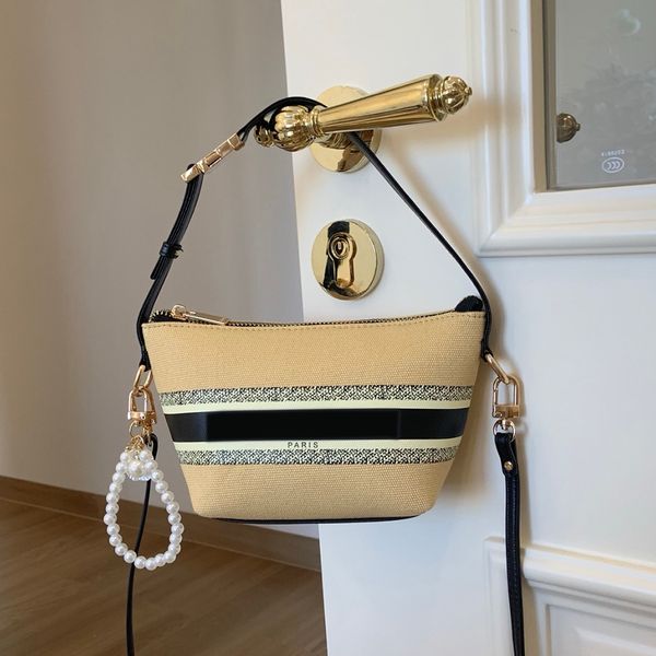 Designer Storage Women Lady DIY Shoulder Bag with Chain Pearl Classic Cosmetic Beauty Pouch Makeup Organizer VIP Gift Box, Sky blue
Designer Storage Women Lady DIY Shoulder Bag with Chain Pearl Classic Cosmetic Beauty Pouch Makeup Organizer VIP Gift Box, Sky blue