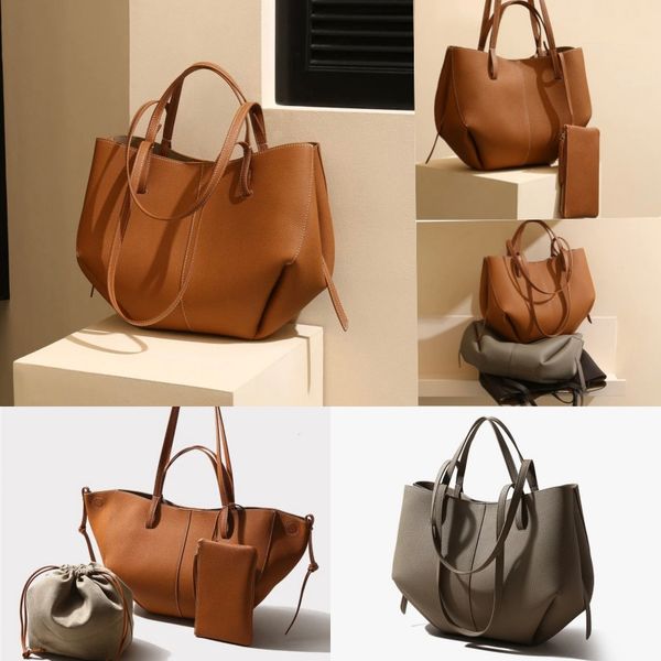 Designer bag luxury bag dumpling bag large capacity shopping bag 2025 niche design brown leather handbag tote bag commuting shoulder bag mother and child bag, Coffee
Designer bag luxury bag dumpling bag large capacity shopping bag 2025 niche design brown leather handbag tote bag commuting shoulder bag mother and child bag, Coffee