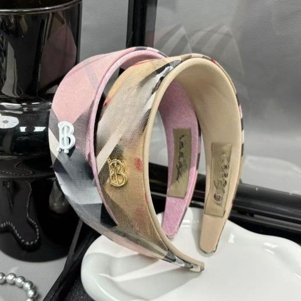 Designer Headbands Women's Headbands Wide-brimmed Versatile New Fashion Headbands Pink and Khaki Plaid
Designer Headbands Women's Headbands Wide-brimmed Versatile New Fashion Headbands Pink and Khaki Plaid