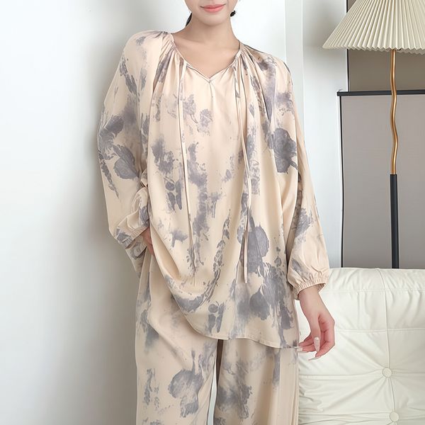 B1044-Stylish Conte… - image