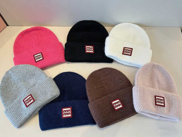 Black Beanie Design…