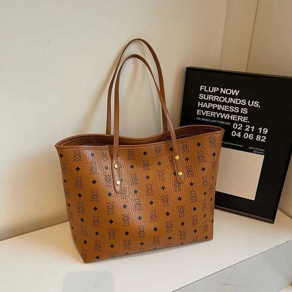 Crossborder Bag Large Capacity Tote Bag Womens Bag 2025Autumn and Winter Tide New Commuter Fashion Premium Shoulder Satchel W250924