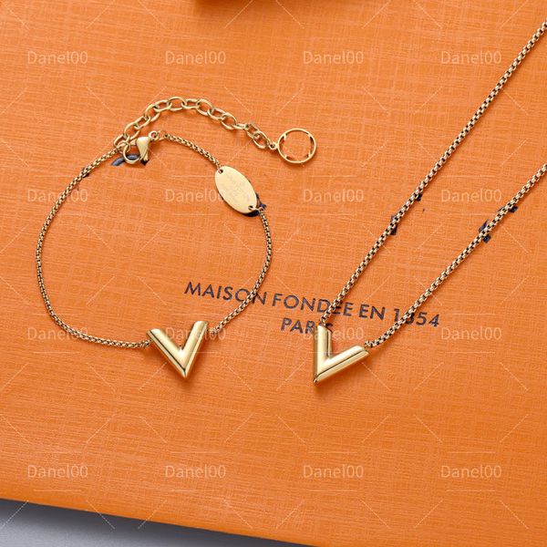 Classic Designer Pe… - image