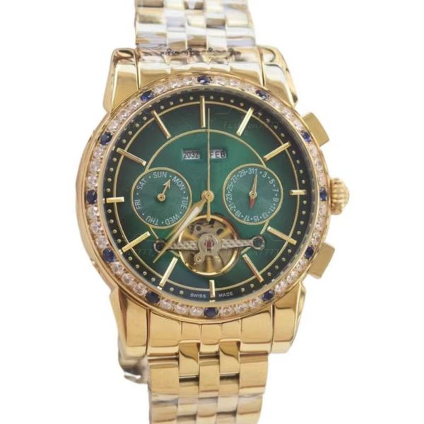 High-End Fashion Me…