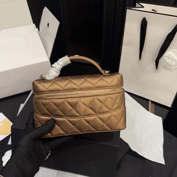 Champagne Gold Cosmetic Bag Ladies Chains Shoulder Bag Caviar Leather Silver Metal Star Buckle Handle Luxurious Handbag Crossbody Bags Makeup Purse Sacoche 19cm