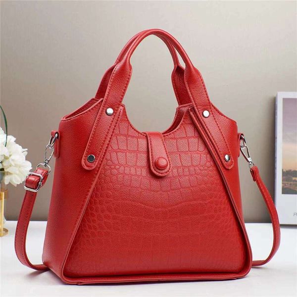 Mirror 2025 Large Capacity Versatile Single Shoulder Crossbody Handbag Trendy Fashion Women's Middle-aged Mom Bag High, Pink
Mirror 2025 Large Capacity Versatile Single Shoulder Crossbody Handbag Trendy Fashion Women's Middle-aged Mom Bag High, Pink