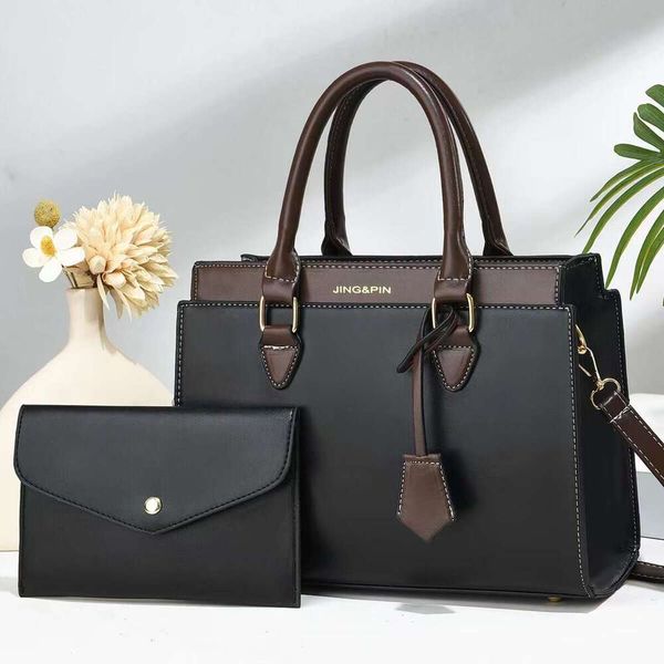 Mirror 2025 New Color-Block Simple Large Capacity Textured Mother-Daughter Single Shoulder Crossbody Elegant Women's Bag Two-Piece Set, Khaki
Mirror 2025 New Color-Block Simple Large Capacity Textured Mother-Daughter Single Shoulder Crossbody Elegant Women's Bag Two-Piece Set, Khaki