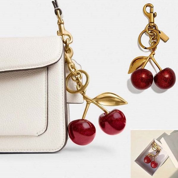 luxury keychain designer keychain wallet key cherry charm chain Unisex Lanyards White designer keychain jewelry designers purse charm keyring
luxury keychain designer keychain wallet key cherry charm chain Unisex Lanyards White designer keychain jewelry designers purse charm keyring