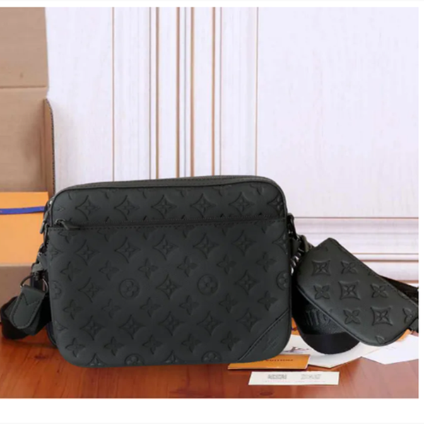 2024 Designer bags men 3pcs Trio Leather Black Flowers Messenger Purse Crossbody Bags Shopping Bag Plain Shoulder bag Handbags Women Wallets purse bag 5AA, Colour 2
2024 Designer bags men 3pcs Trio Leather Black Flowers Messenger Purse Crossbody Bags Shopping Bag Plain Shoulder bag Handbags Women Wallets purse bag 5AA, Colour 2