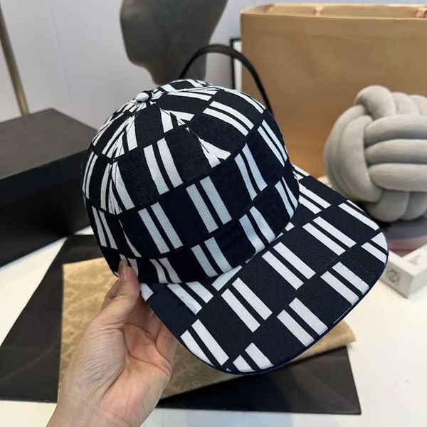 designers letter baseball Luxury cap womens casquette brand Four seasons adjustable fashion sports golf leisure hats Pull wind Boston, Purple
designers letter baseball Luxury cap womens casquette brand Four seasons adjustable fashion sports golf leisure hats Pull wind Boston, Purple
