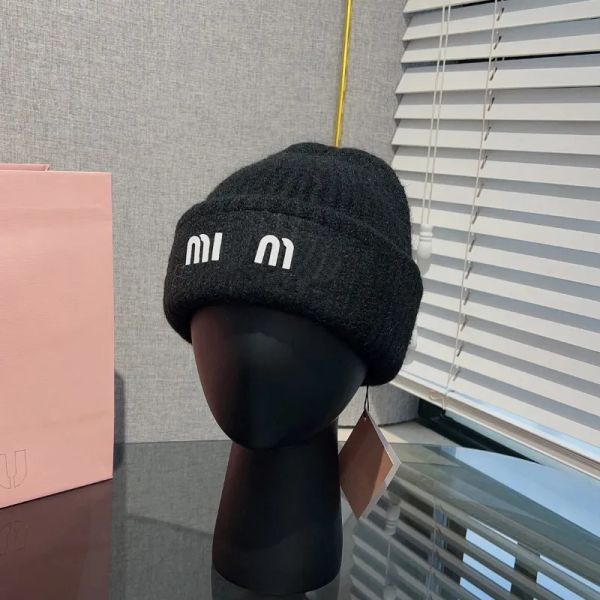 Winter Desingers Lu…