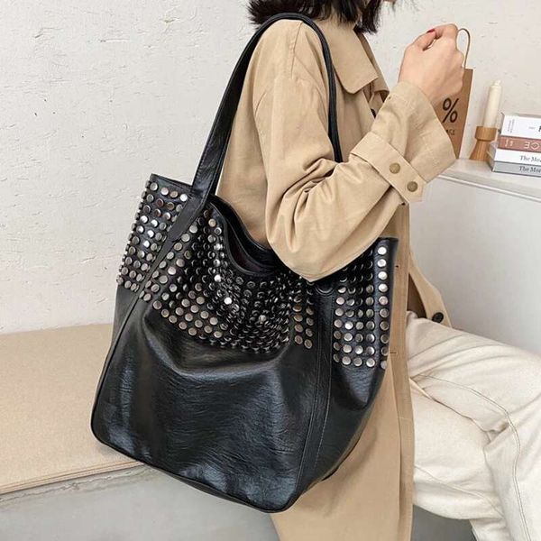 Mirror Large Capacity Rivet Designer Women Shoulder Soft Casual Black Female Shopping Lady Hobo Handbag Tote Travel Bag
Mirror Large Capacity Rivet Designer Women Shoulder Soft Casual Black Female Shopping Lady Hobo Handbag Tote Travel Bag