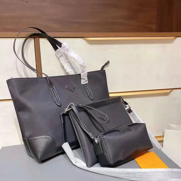 Brand nylon single shoulder shopping bag, three piece set, medium and small bag can be used separately., Black
Brand nylon single shoulder shopping bag, three piece set, medium and small bag can be used separately., Black