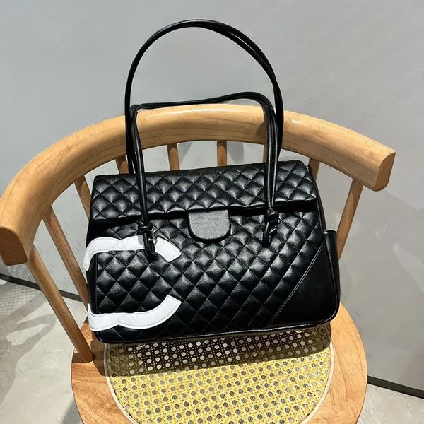 Tote Designers Bags Women Large Capacity 2024 Hot leather Fashion Shoulder Woman Shopping Bag wallet Designer Handbags tote bag, Black
Tote Designers Bags Women Large Capacity 2024 Hot leather Fashion Shoulder Woman Shopping Bag wallet Designer Handbags tote bag, Black