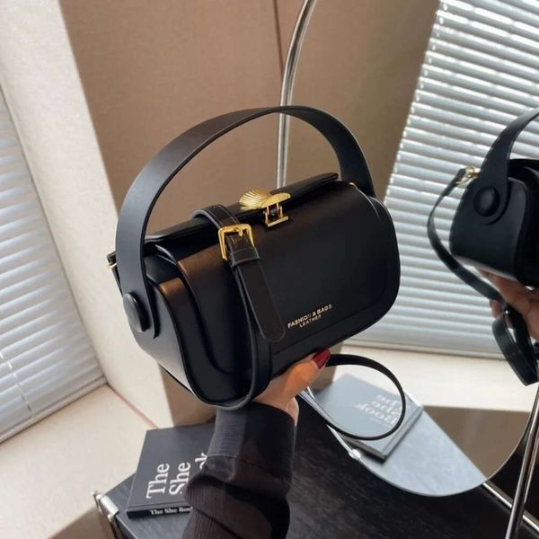 Mirror Classic Black Shoulder Bag Women's Versatile Retro Crossbody Square Bags 2024 New Large Capacity Textured Leather Flap Handbags, White
Mirror Classic Black Shoulder Bag Women's Versatile Retro Crossbody Square Bags 2024 New Large Capacity Textured Leather Flap Handbags, White