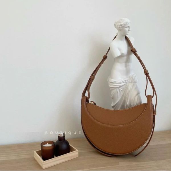 SS25 Half Moon Designer Bag Crossbody Women's Tote Textured Cowhide Mini Shoulder Bag Hobo Handbag shoulder bag, P7(smoothness)
SS25 Half Moon Designer Bag Crossbody Women's Tote Textured Cowhide Mini Shoulder Bag Hobo Handbag shoulder bag, P7(smoothness)