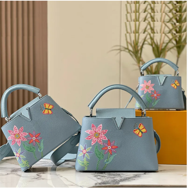 Designer Bag Top single handle handbag 7A High Quality Chain Shoulder Bag Genuine Leather Women's crossbody Bag Underarm handbag in three sizes, T17
Designer Bag Top single handle handbag 7A High Quality Chain Shoulder Bag Genuine Leather Women's crossbody Bag Underarm handbag in three sizes, T17