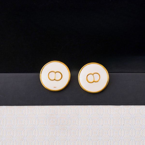 Never Fading Round Designer Ear Stud Earrings Pearl Real Gold Brass Copper Stamp Letter Earring Fashion Womens Elegance Wedding Party Jewelry Accessories F77
Never Fading Round Designer Ear Stud Earrings Pearl Real Gold Brass Copper Stamp Letter Earring Fashion Womens Elegance Wedding Party Jewelry Accessories F77