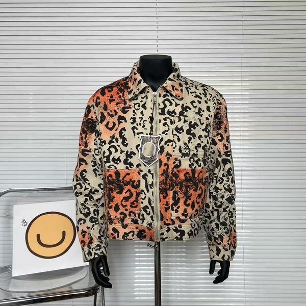 Mens Designer Brand Holiday Series Leaf and Wood Full Print Zipper workwear Short Jacket Jacket for Men and Women, S1
Mens Designer Brand Holiday Series Leaf and Wood Full Print Zipper workwear Short Jacket Jacket for Men and Women, S1
