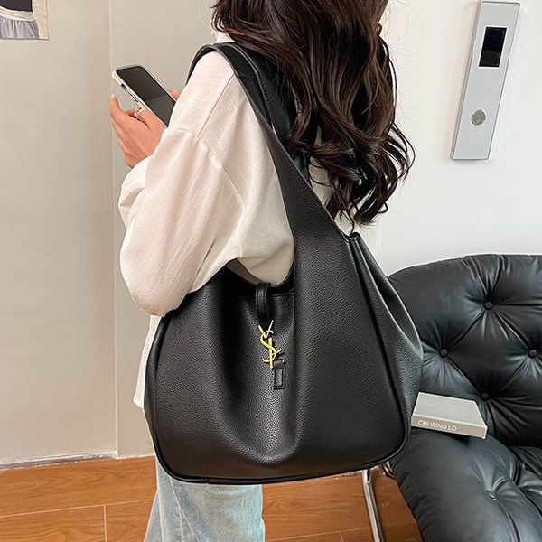 Designer Bag Shoulder Bag Luxury Bag Fashion Crossbody Bag Tote Bag New Casual Handbag Single Shoulder Crossbody Bag For Women Fanshionable Armpit Bag, #9
Designer Bag Shoulder Bag Luxury Bag Fashion Crossbody Bag Tote Bag New Casual Handbag Single Shoulder Crossbody Bag For Women Fanshionable Armpit Bag, #9