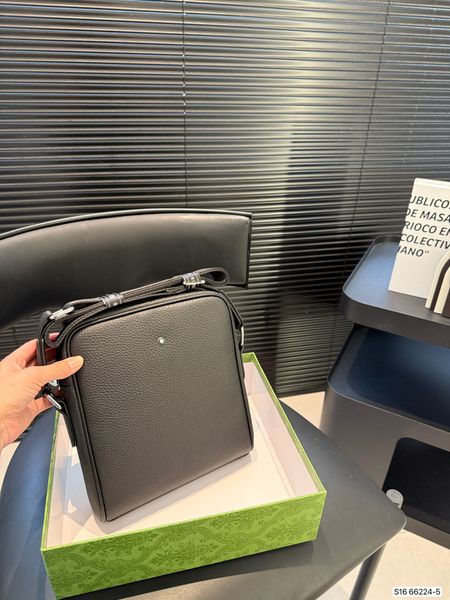 Designer Messenger Bag Men Shoulder Bag designer bag man crossbody bags pouch Storage Organizer Crossbody purses Case luxurious bags, A1 
Designer Messenger Bag Men Shoulder Bag designer bag man crossbody bags pouch Storage Organizer Crossbody purses Case luxurious bags, A1