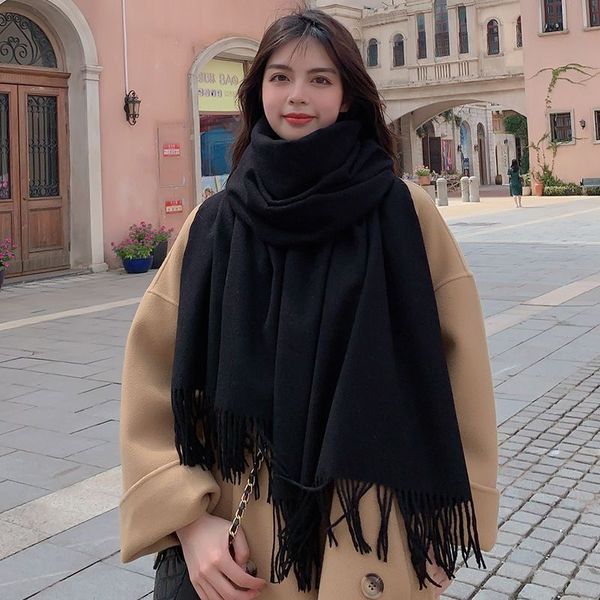 New No. 840 Retro Korean-style Oversized Thickened Fleece Scarf, a Retro Couple's Scarf for Fall and Winter.