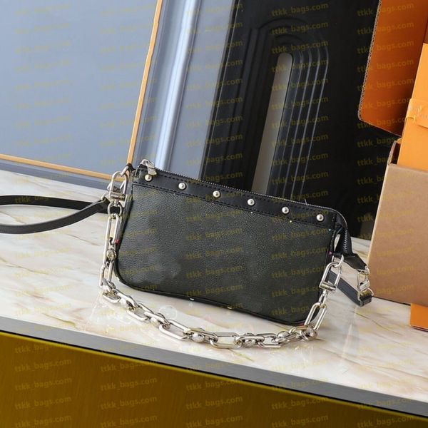 Luxury Handbag Designer Bag Single Shoulder Crossbody Bag Women's Handbag Denim Crossbody Bag Classic Print, Color 6
Luxury Handbag Designer Bag Single Shoulder Crossbody Bag Women's Handbag Denim Crossbody Bag Classic Print, Color 6