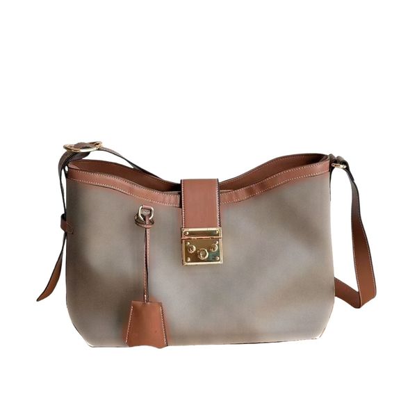 Designer handbags with a unique style for women, including shell bags, wallets, armpit bags, and crossbody bags, with free delivery, Black
Designer handbags with a unique style for women, including shell bags, wallets, armpit bags, and crossbody bags, with free delivery, Black