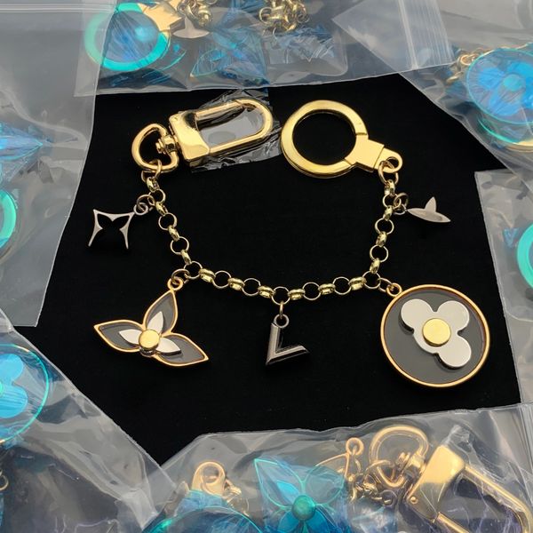 Luxury Keychain Cherry Lovely Penants Key Ring Leather Desigenr for Women Charm Bag Holder Accessories Chains Mens Keyring
Luxury Keychain Cherry Lovely Penants Key Ring Leather Desigenr for Women Charm Bag Holder Accessories Chains Mens Keyring