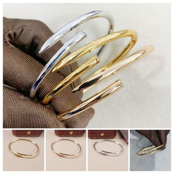 Diamond Nail-shaped Bracelet 3mm Thick High-quality Non-fading Bracelet Suitable for Both Men and Women Classic Jewelry Valentine's Day Gift 
Diamond Nail-shaped Bracelet 3mm Thick High-quality Non-fading Bracelet Suitable for Both Men and Women Classic Jewelry Valentine's Day Gift
