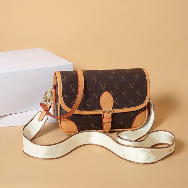 bag Top quality pillow crossbody woman handbag purse holiday travel shoulder bags designer small Backpack women Casual makeup tote Bag, Pewter
bag Top quality pillow crossbody woman handbag purse holiday travel shoulder bags designer small Backpack women Casual makeup tote Bag, Pewter