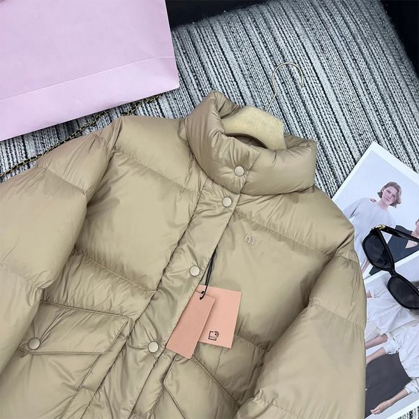 9A Designer women's down jacket thick warm windproof fast locking fabric comfortable fluffy atmospheric, fashionable and casual jacket, Khaki
9A Designer women's down jacket thick warm windproof fast locking fabric comfortable fluffy atmospheric, fashionable and casual jacket, Khaki