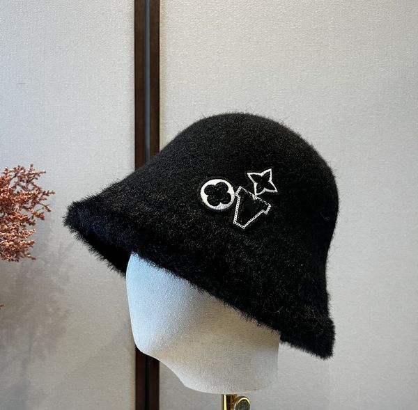 Woolen Hat Designer…