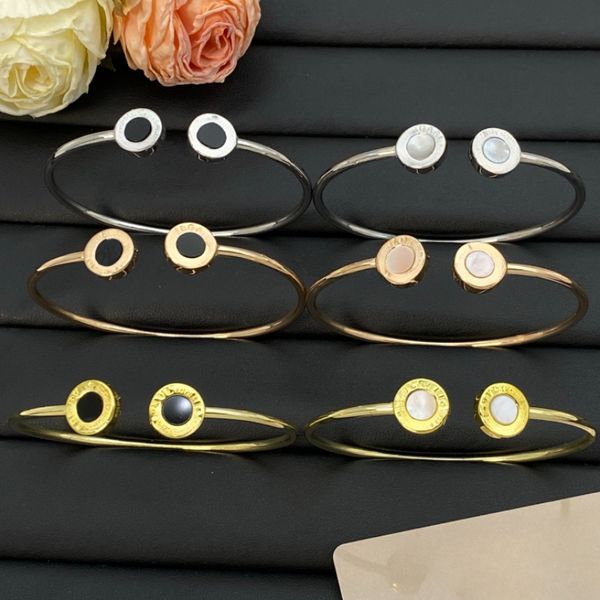 Classic minimalist bracelet Brand-designed bracelet High-quality bracelet Multiple color options Elegant Bracelet Brand gift
Classic minimalist bracelet Brand-designed bracelet High-quality bracelet Multiple color options Elegant Bracelet Brand gift
