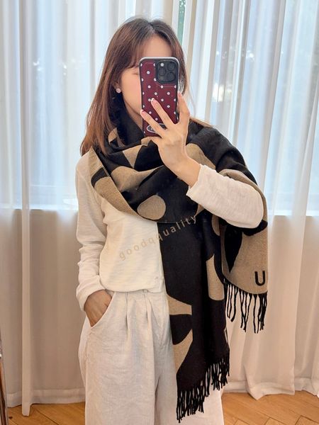 Women Scarf Designe…