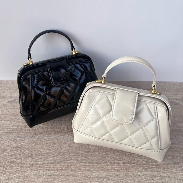 Designer Women Lady Vintage Evening Shoulder Bag Box Plaid Pattern C Phone Storage Case with Handle VIP GIFT, Sky blue
Designer Women Lady Vintage Evening Shoulder Bag Box Plaid Pattern C Phone Storage Case with Handle VIP GIFT, Sky blue