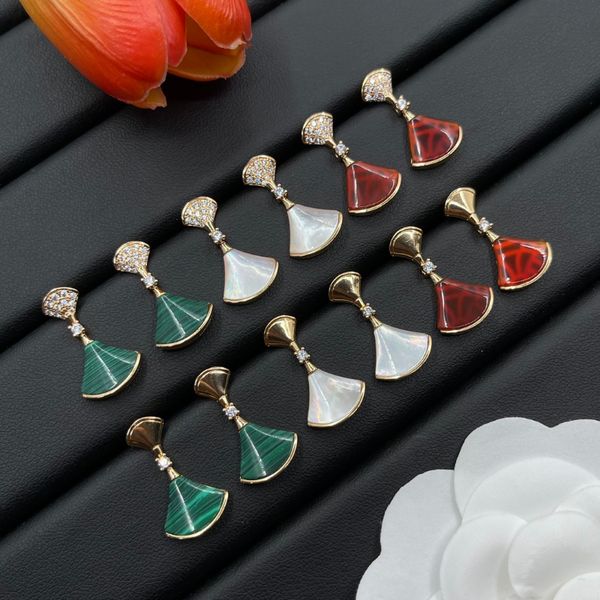 Brand Designer Fan-shaped Earrings Jade Material Diamond Earrings Women's Jewelry Women's Wedding Gift Set Small Fan Series Earrings
Brand Designer Fan-shaped Earrings Jade Material Diamond Earrings Women's Jewelry Women's Wedding Gift Set Small Fan Series Earrings