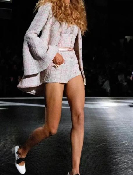 Chan 2025 new jacket designer clothes women fashion — compare prices at CompareOffers