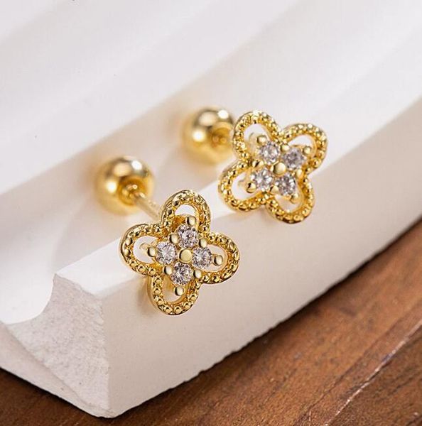 Luxury Brand Letters Designer 18K Gold Plated Stud Brand Earring Flower Designer Women Crystal Rhinestone Earrings Girls Wedding Jewelry with Box
Luxury Brand Letters Designer 18K Gold Plated Stud Brand Earring Flower Designer Women Crystal Rhinestone Earrings Girls Wedding Jewelry with Box