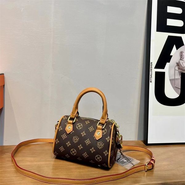 free shipping Pillow bag crossbody bag designer shoulder bags casual handbag fashionable bucket for women cross bag, Colour3
free shipping Pillow bag crossbody bag designer shoulder bags casual handbag fashionable bucket for women cross bag, Colour3