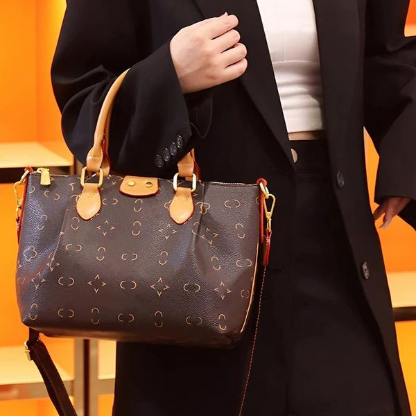 Handbag Designer Wo…